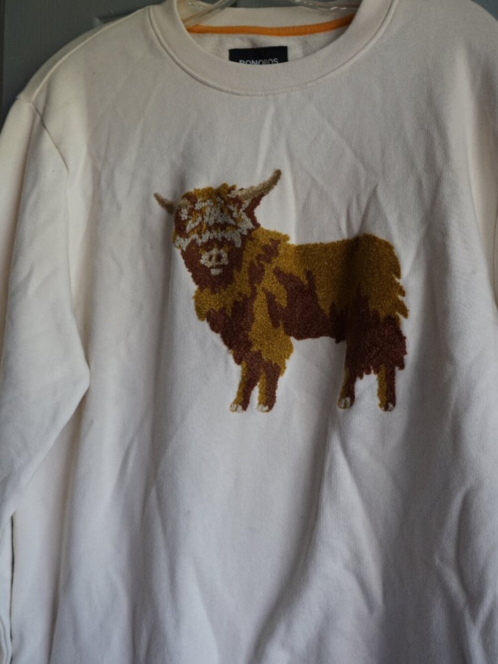 BONOBOS Highland Cow Sweatshirt (M)